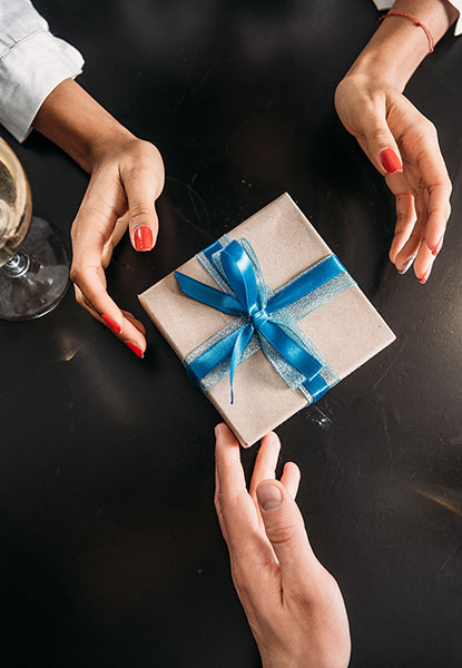 Gift registry information for guests